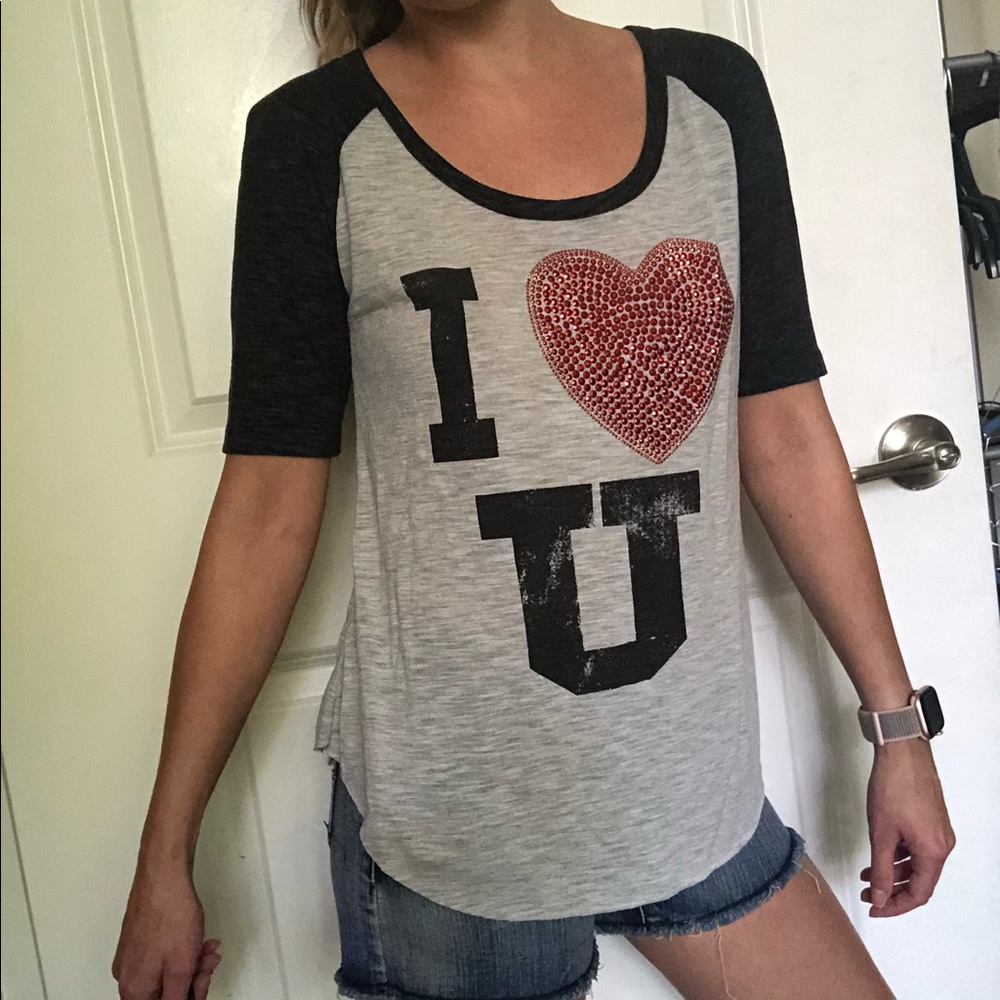 ⭐️ NWOT “I ❤️ U” Quote Varsity Raglan 3/4 Sleeve